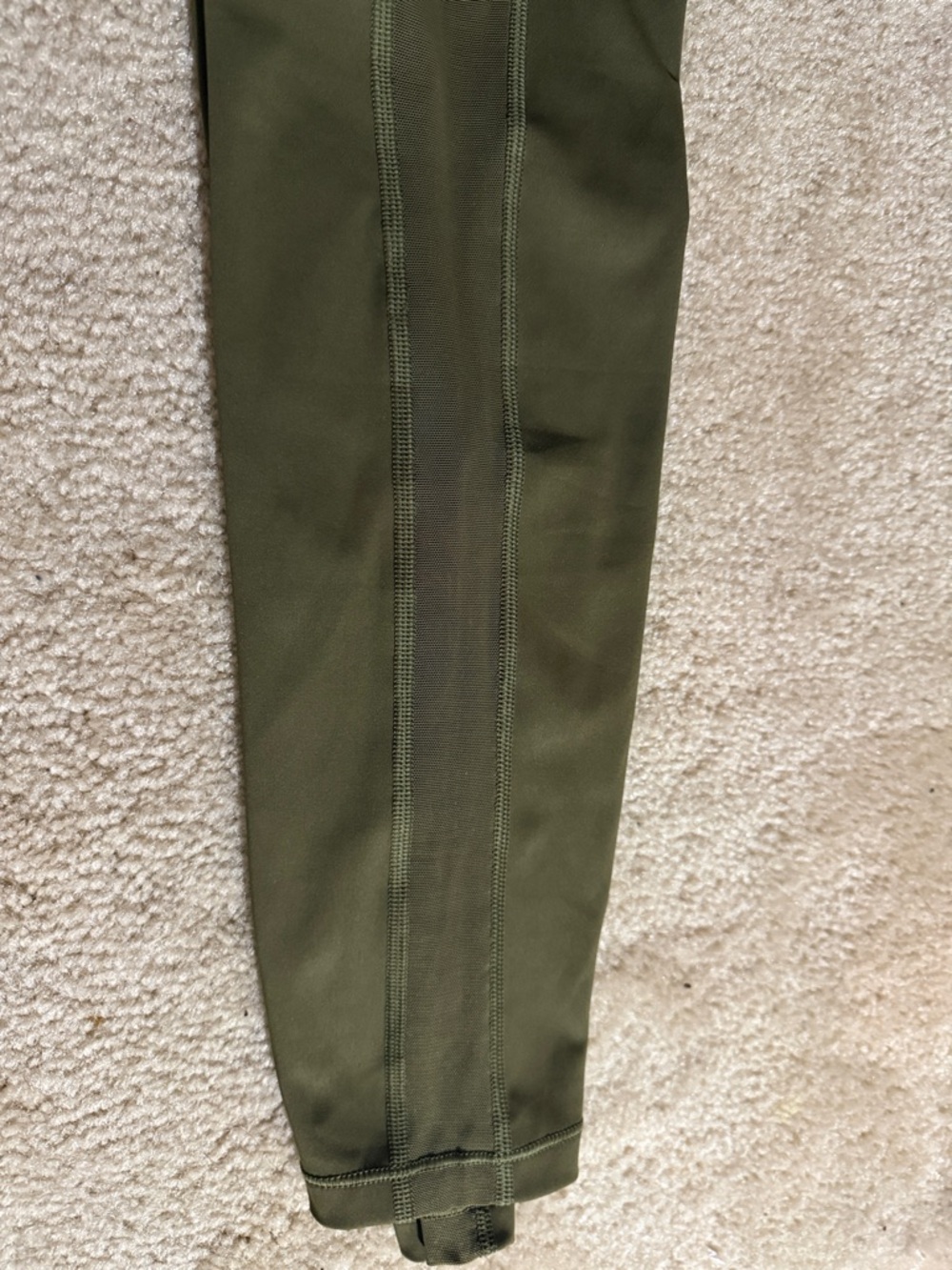 Athleta Ultimate Stash Mesh 7/8 Women's Leggings size small Acacia Olive - Picture 12 of 12